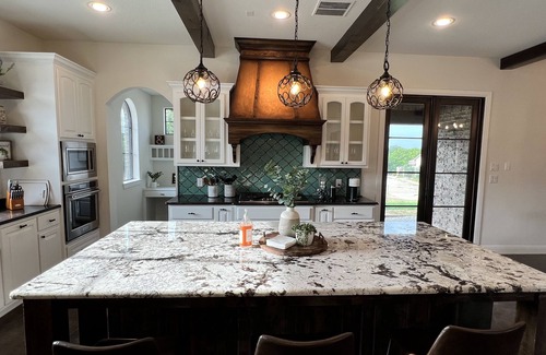 Springtown House | Vineyard Villa