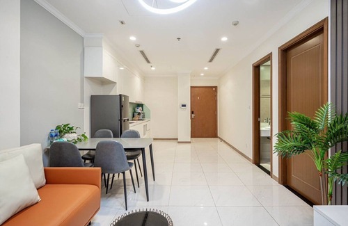 Hang Xanh Apartment | Vinhomes Central Park Apartment