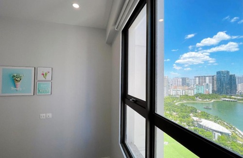 Trung Hoa Nhan Chinh Apartment | Vinhomes D'capital Trần Duy Hưng - Blissful Homestay