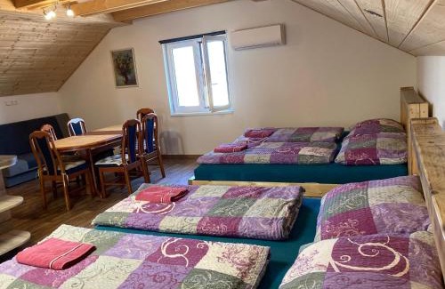 Pouzdrany Apartment | Vinný apartmán Pouzdřany