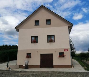 Drnholec House | Vinný sklep u Malíků
