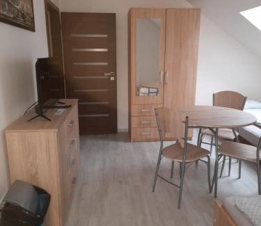 Nove Mesto nad Metuji House | Vinotéka "U Kozů"