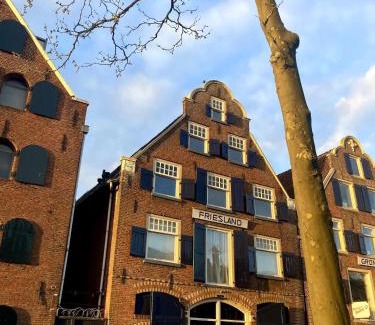 Leeuwarden Apartment | Vintage appartement in Pakhuis Friesland in centrum