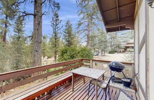 Woodlands House | Vintage Chalet