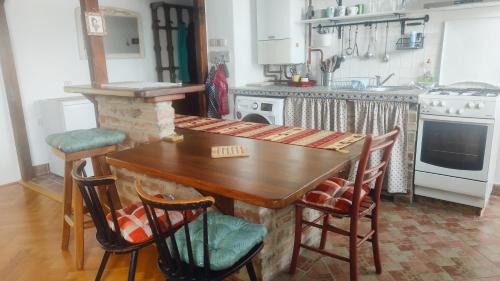 Varazdin Apartment | Vintage & Cozy Apartment