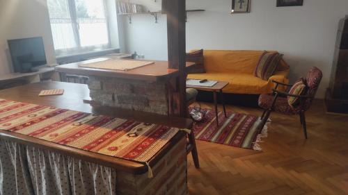 Varazdin Apartment | Vintage & Cozy Apartment