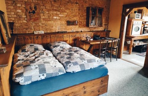 Bad Klosterlausnitz Apartment | Vintage Ferienwohnung Viktoria
