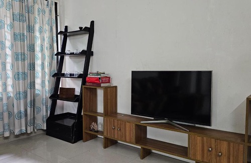 Dhaka Apartment | Vintage GreyRoom - Family Stay