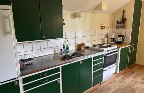 Filipstad Municipality Apartment | Viol vacation apartment in Värmland - 3 bedrooms, fireplace, nature & lake