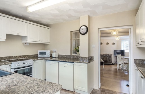 Feltwell Cottage | VIOLET COTTAGE, family friendly, with a garden in Feltwell