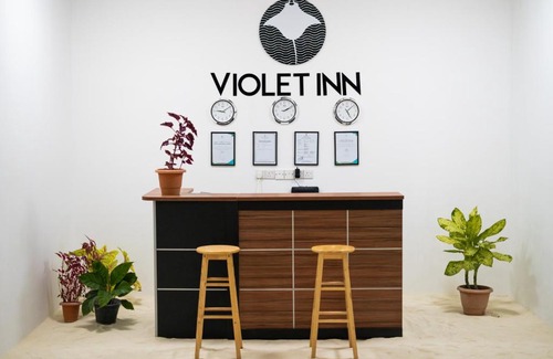 Dharavandhoo Hotel | Violet Inn Hotel