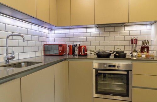 Bedford Apartment | Virexxa Bedford Centre - Deluxe Suite - 2Bed Flat with Free Parking & Gym
