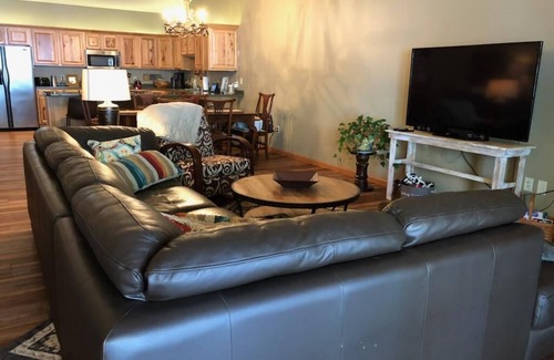 Mauston Condo | Vista on "The Rock!"