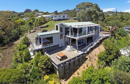 Onetangi Villa | Vista Twenty One - Stay Waiheke