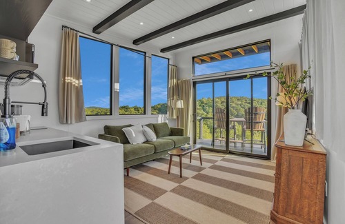 Warfordsburg House | Vista View | Amazing Views + Deck + Grill