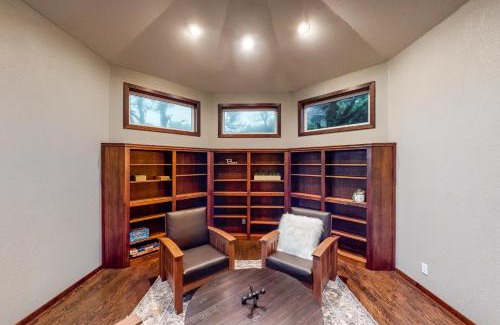 Bandon House | Vista Wavecrest