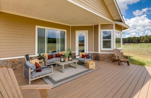 Fort Valley House | Vistas Bonitas Home with Patio 7 Mi to Snowbowl!