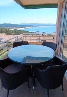 San Vicente do Grove Apartment | Vistas pedras neg