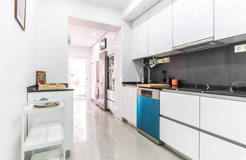 Parque das Nacoes Apartment | Vita Portucale | Moscavide Casa Branca w/Terrace