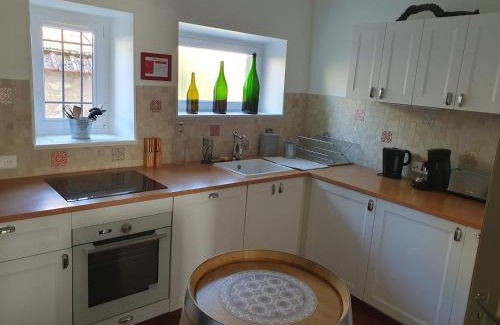 Deux Rivieres House | Vitis Vinifera