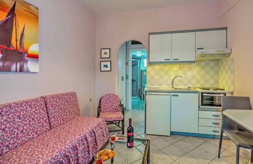 Agios Dimitrios Apartment | vitorakis apartments-2