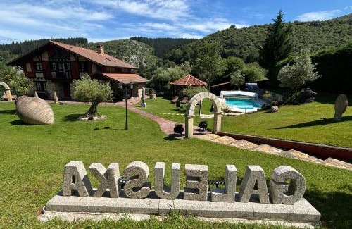 Dima Villa | Vivienda turistica jardín con encanto y piscina