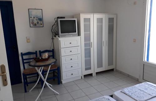Vivlos House | Vivlos. Maisonette with View