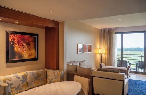 Khalifa City Hotel | VOGO Abu Dhabi Golf Resort & Spa