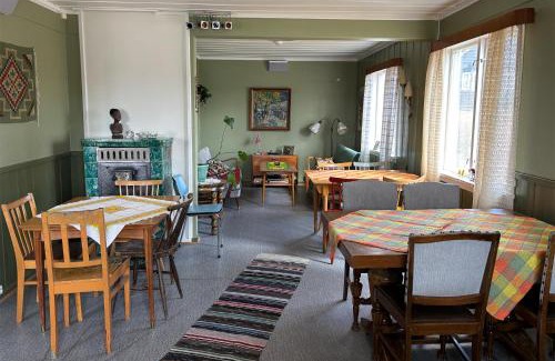 Galaa Bed & Breakfast | Voi Voi Bed & Breakfast