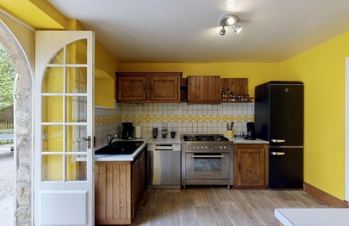 Valognes Cottage | Voisine Boulangerie 25 people 2 Cottage : spa, 15min sea