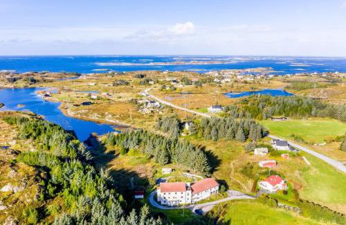 Smøla Apartment | Vollvaagen Apartments Smøla, boat included