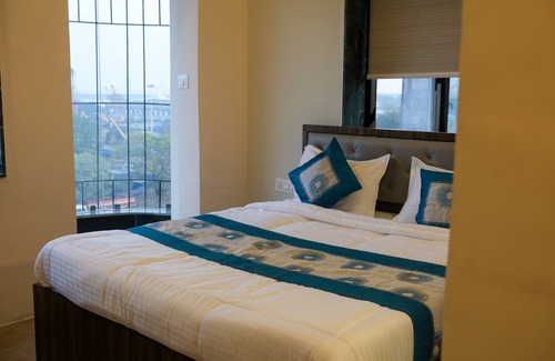 Masjid Bandar Hotel | VR Comforts