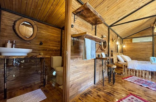 Dikili Hotel | Vrasna 1