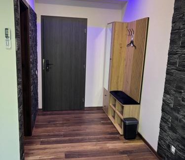 Hruba Vrbka House | Vrbecká restaurace - penzion 8