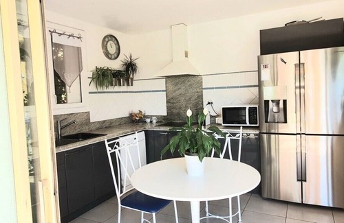 Sollies Pont Villa | Vrbo Property