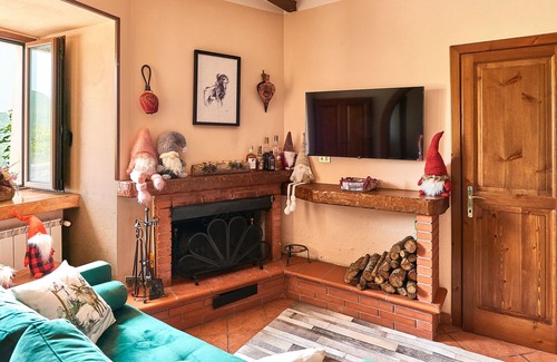 Rivisondoli Apartment | Vrbo Property
