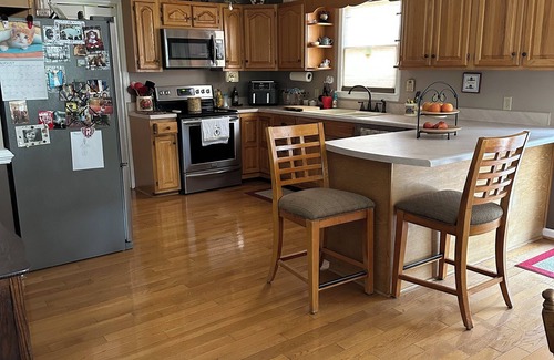 Blacksburg House | VT Football VT and Radford Graduation Rental - Peaceful and private setting