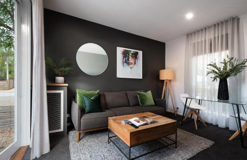 Daylesford Apartment | Vue Lake Daylesford Studio- lakeside retreat