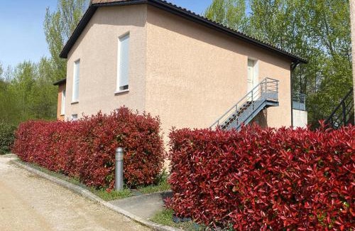 Aiguelèze Apartment | Vue sur le golf chez les grats-piscine-clim
