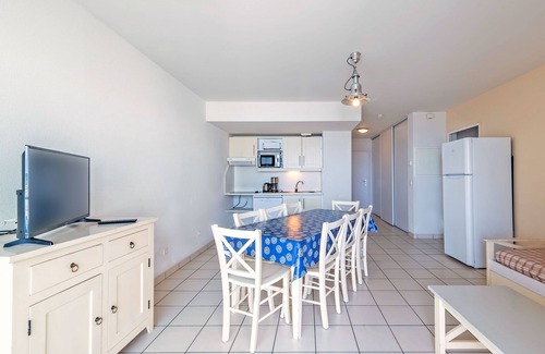 Plougonvelin Condo | Vue sur mer | Appt + TV à 150m de la plage