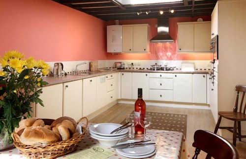 Llanwrthwl House | Vulcan Lodge Cottages