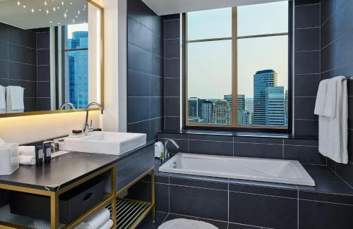 Downtown Minneapolis Hotel | W Minneapolis - The Foshay