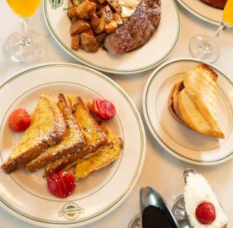 Downtown Minneapolis Hotel | W Minneapolis - The Foshay