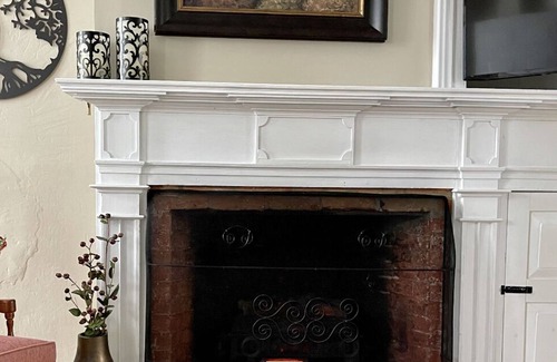 Waddington House | Waddington Historic Stone Home with River View