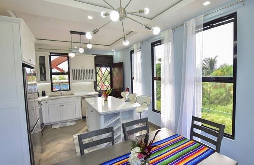 Hopkins Villa | Wagiya Flats Hopkins-Beach and Town-Brand New Home