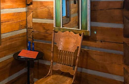 Canton Apartment | Wagon Gap Trail: Lodge Lórien