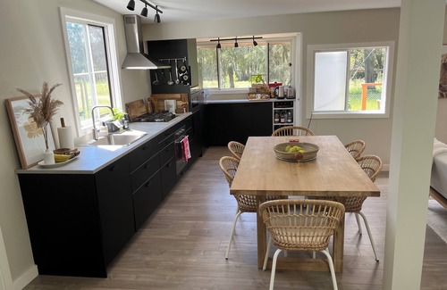 Spencer House | "Wagtail Cottage" Hawkesbury River Garden Retreat
