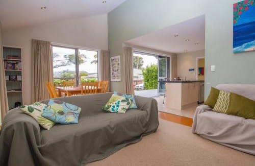 Waihi Beach House | Waihi Wonder - Waihi Holiday Home