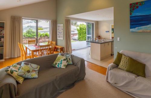 Waihi Beach House | Waihi Wonder - Waihi Holiday Home