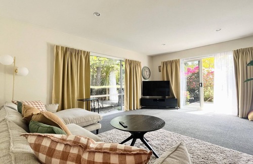 Burnside House | Waimairi Road - Quiet and relaxing near Canterbury University